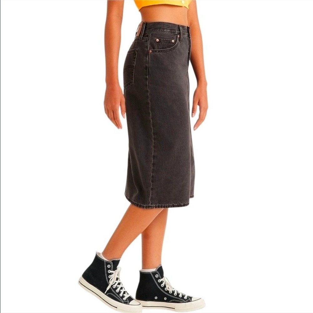 Levi's Side Slit Midi Jean Skirt Women's Washed Black Denim Midi 28" Waist New - Picture 2 of 9